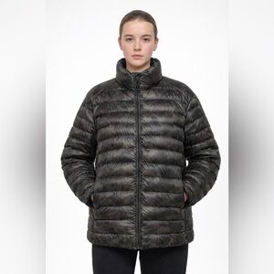UNIQLO Ultra Light Down Camo Puffer Jacket XL Packable Full Zip Olive